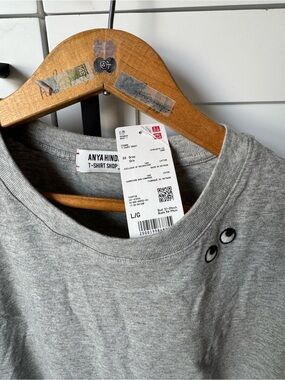 NWT UNIQLO ANYA HINDMARCH T1BOXY t-shirt Large